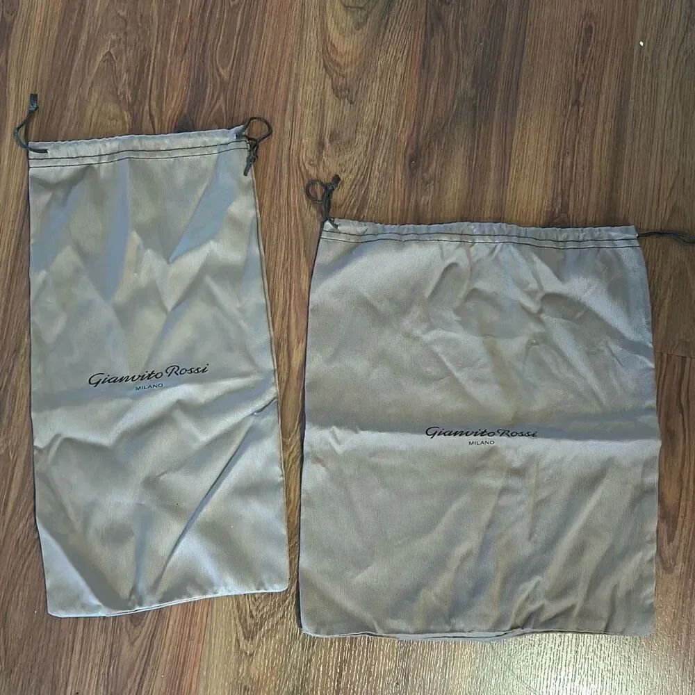 2 Gianvito Rossi Milano dust bags medium